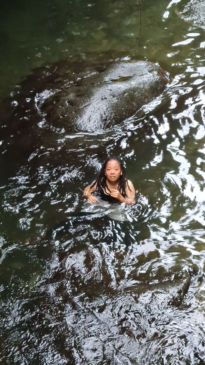 I Acted As The Little Mermaid In The "Death Gate" Stream In Vietnam