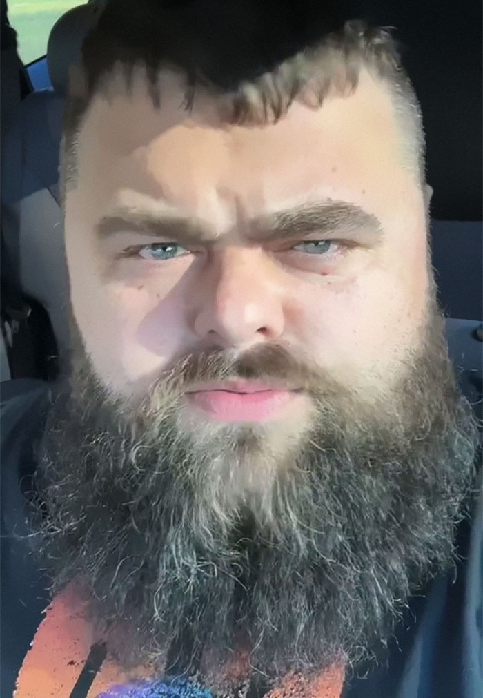 “Sir, We’re Closing In Five Minutes”: Entitled Customer Demands Store Be Kept Open, So Worker Maliciously Complies “Sir, We’re Closing In Five Minutes”: Entitled Customer Demands Store Be Kept Open, So Worker Maliciously Complies