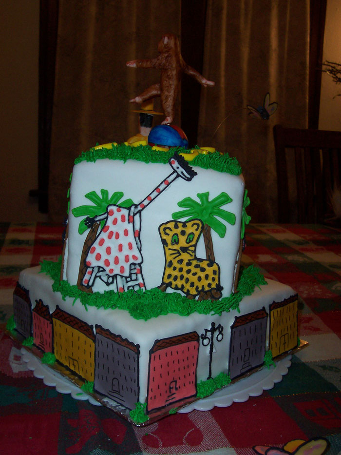 Birthday Girl Requests Cake That Her Cousin Is Allergic To, Causes Drama In The Family