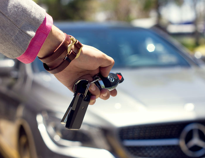 Woman Is Told To Let Dad Chip In $160 For The $34k Car She Is Buying Her Son Or Not Buy It At All To Avoid Making Him Feel Bad Woman Is Told To Let Dad Chip In $160 For The $34k Car She Is Buying Her Son Or Not Buy It At All To Avoid Making Him Feel Bad