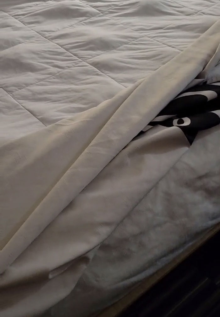 Former-Hotel-Manager-Reveals-What-Everyone-Should-Know