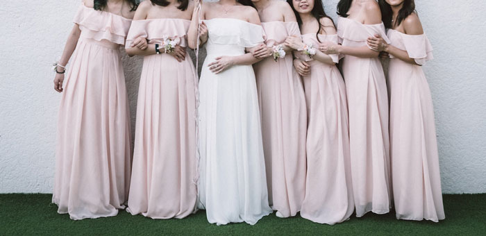 “She Was Escorted Out The Door Screaming”: Guest Hell-Bent On Wearing Purple Clashes With Bride “She Was Escorted Out The Door Screaming”: Guest Hell-Bent On Wearing Purple Clashes With Bride