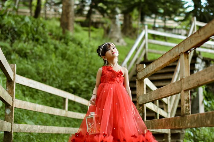 "What Was The Worst Trend That Has Ever Existed?" (30 Replies)