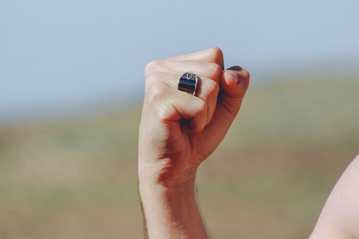 "What Was The Worst Trend That Has Ever Existed?" (30 Replies)