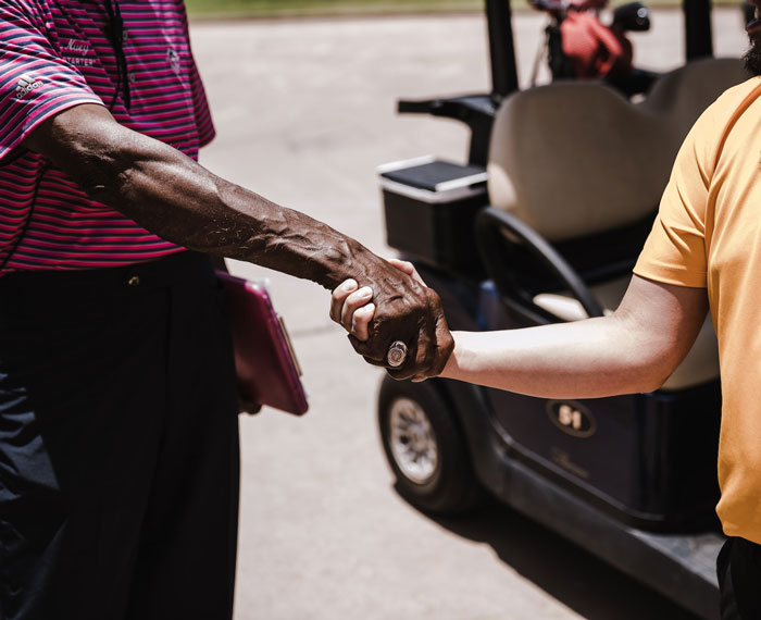 Condo Manager Gives Rich Guy Attitude, Rich Guy Ends Up Buying The Whole Complex To Sack The Guy For His Insolence Condo Manager Gives Rich Guy Attitude, Rich Guy Ends Up Buying The Whole Complex To Sack The Guy For His Insolence