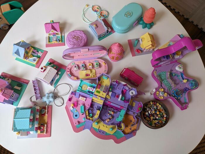 90s Polly Pockets Are Almost Indestructible, Better Well Made Than The Newer Versions. Now Our Children Get To Play With Them!