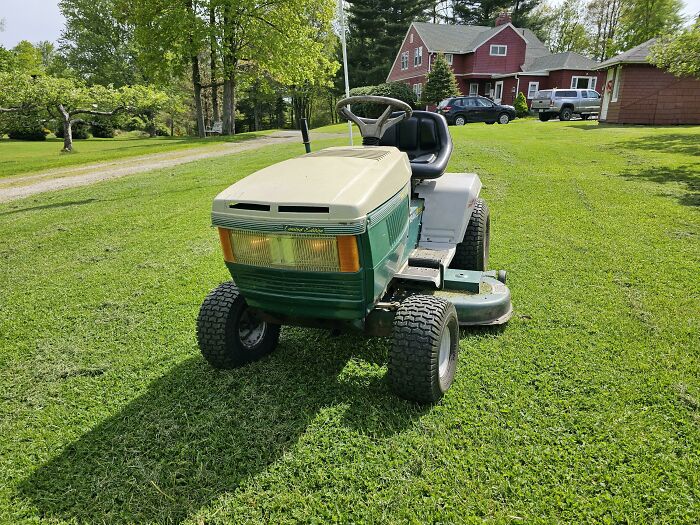 My 1993 Montgomery Wards Lawn Mower Still Runs And Cuts The Grass As Good As When It Was New!