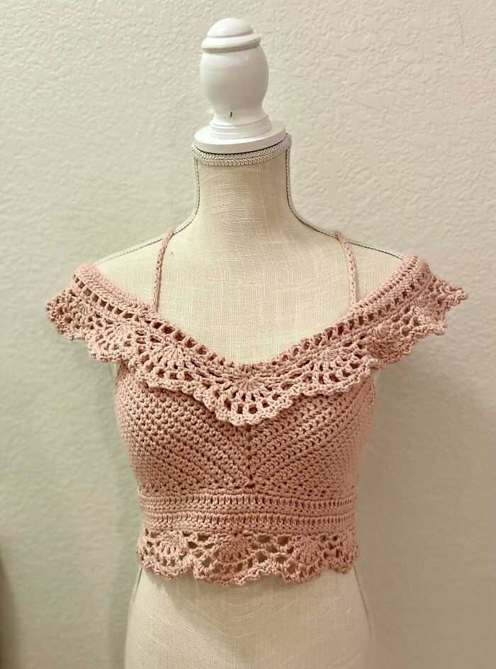 I Made A Top For My Sister In Law For Christmas And I Hope She Loves It. What Do Y’all Think?