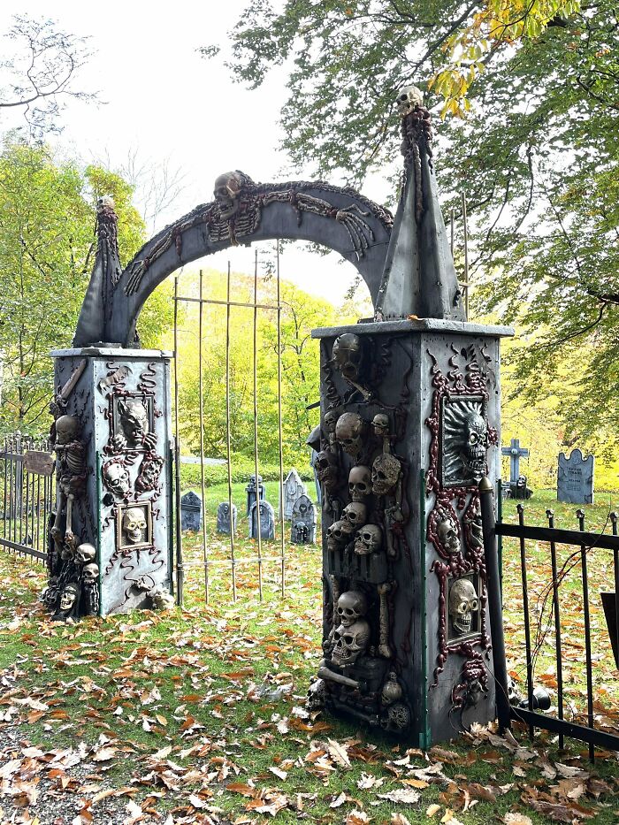 I Made This Cemetery Gate From Insulation Foam, Plastic Skeletons, Spray Foam, And Paint