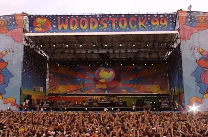 Woodstock's stage with a crowd, 1999