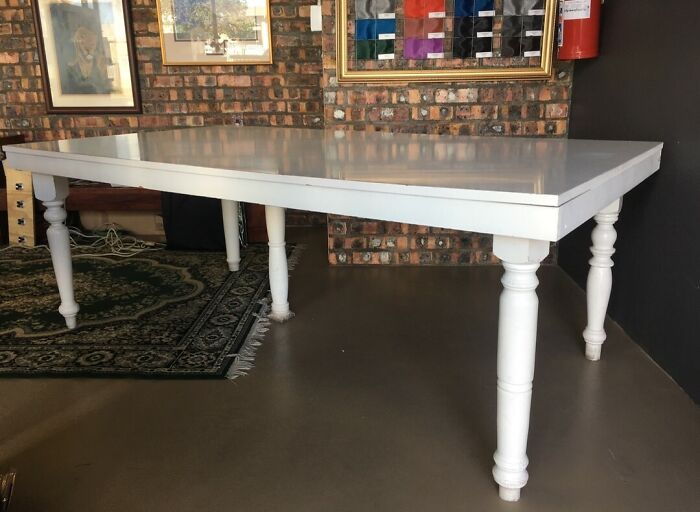 Are You In To Weird Furniture? Then This Five Legged Table Is For You. Make A Statement!