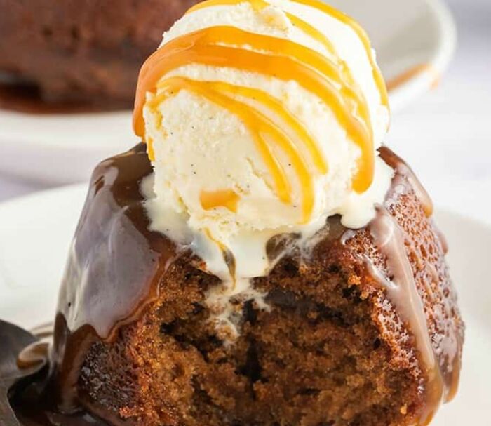 Sticky Toffee Pudding (Especially With Toffee Sauce Made Of Almonds!)