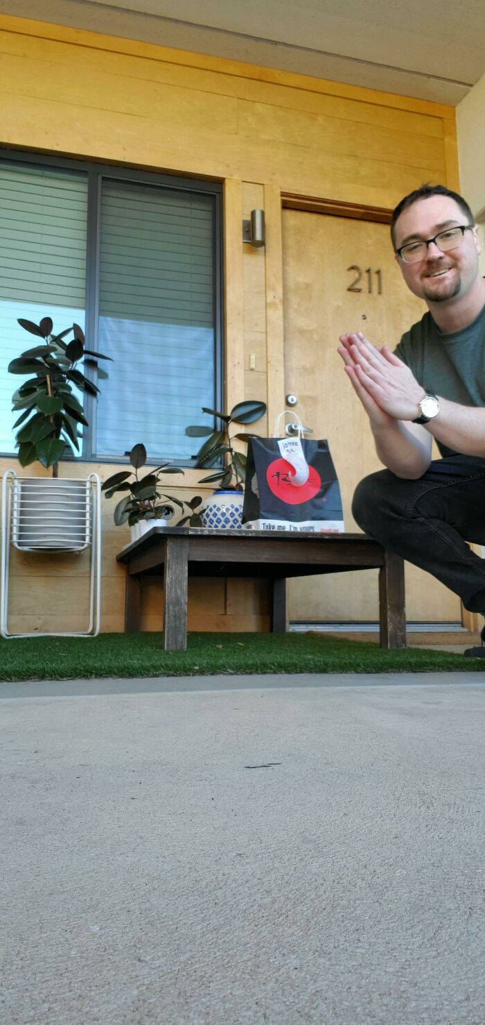 (Driver) I Post Up With Every Order - I've Been Tipped Roughly $100 More And Gotten A Lot Of "Lol" Replies, Mostly Nobody Says Anything. Friends And Family Are Split On How Cringe This Is - What Are Your Thoughts?