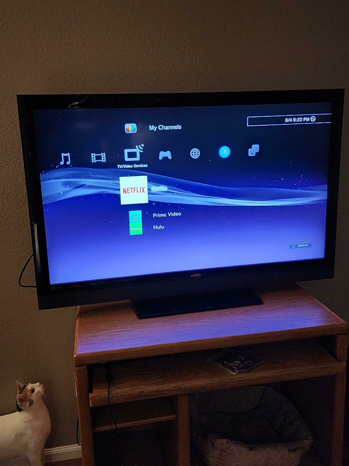Found A Working 48 Inch TV And Ps3 On The Side Of The Road!