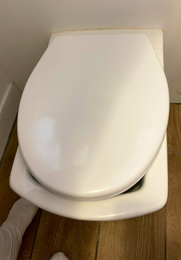 Our Toilet Seat Broke So The Landlady Sent Us A New One And Ignored Our Request For It To Be Square