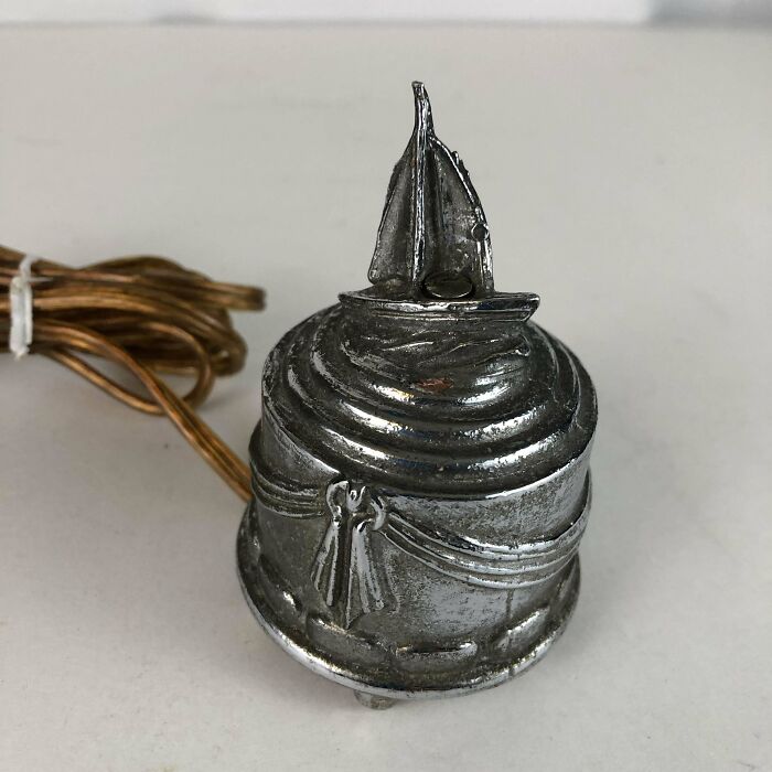 Small Vintage Metal Decorative Item That Gets Blazing Hot When Plugged In. (Unplugged Immediately To Avoid Fire)