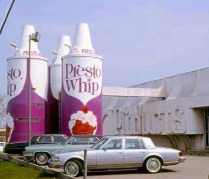 Edificio de nata montada Presto en Dearborn, Michigan, 1976