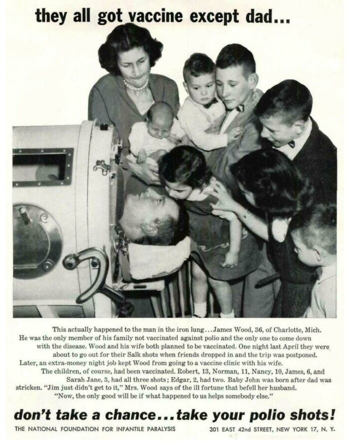 Todos tienen la vacuna, excepto papá. No te arriesgues, vacúnate contra la polio (1958)