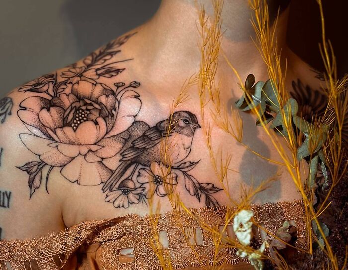 flowers and a bird Collarbone And Shoulder Piece