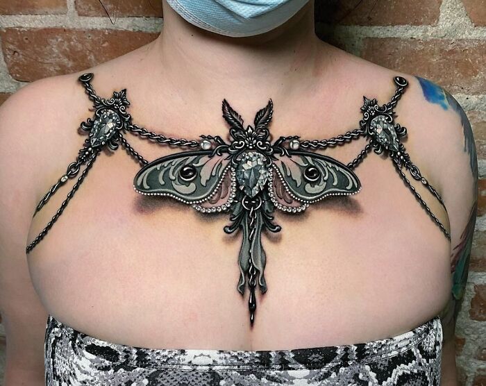 Cutest Collarbone Tattoos That Are Worth The Pain - Tattoo Glee