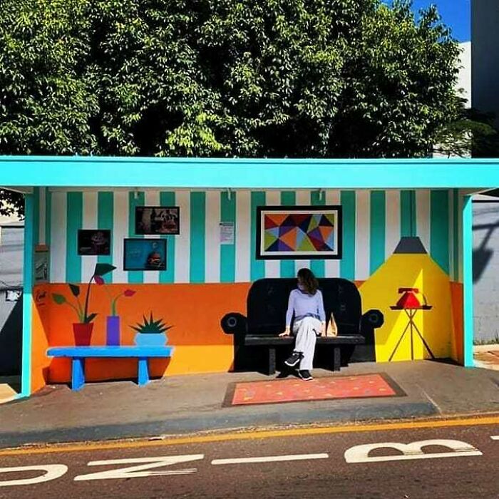 A Businesswoman From Cambé, Paraná, Transformed A Bus Stop With A New Structure And Paintings