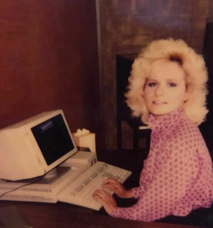 She Slides Into Your Dms And Asks For That 8-Inch Floppy, What Do You Do?