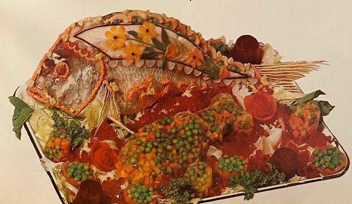 Whole Fish In Aspic (Gelatine Home Cooking Secrets, 1975)
