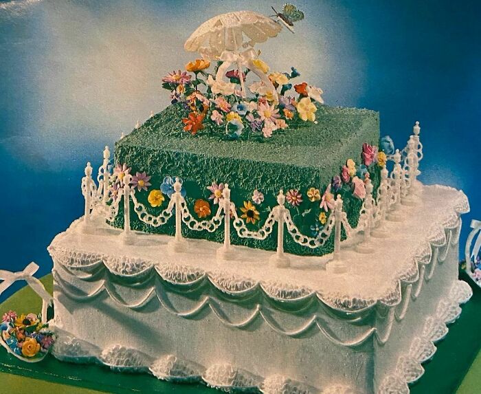 Shower Flower Garden (1976 Wilton Yearbook Of Cake Decorating)