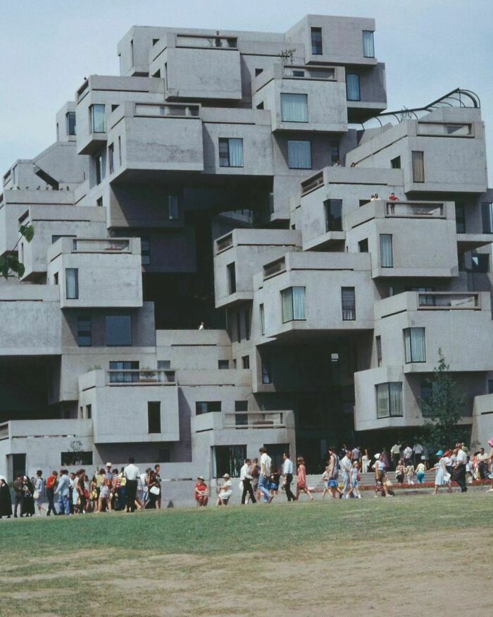 Habitat 67, A Modular Housing Complex At The Expo 67 World's Fair In Montreal, Quebec, Canada, 1967. Designed By Israel-Canadian Architect Moshe Safdie, Habitat 67 Is Used As A Housing Complex To This Day