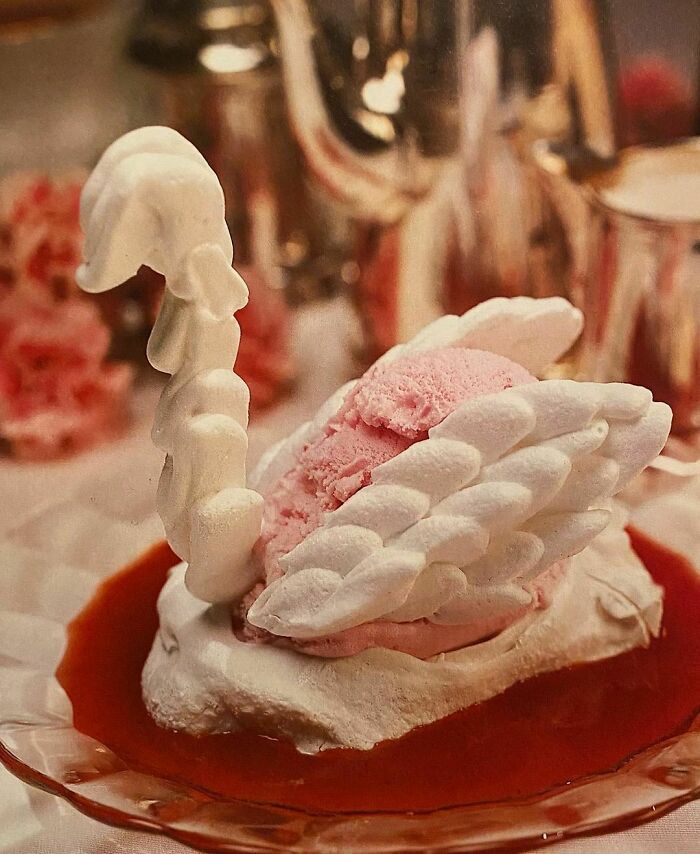 Meringue Swans (The Dessert Lover’s Cookbook, 1985)