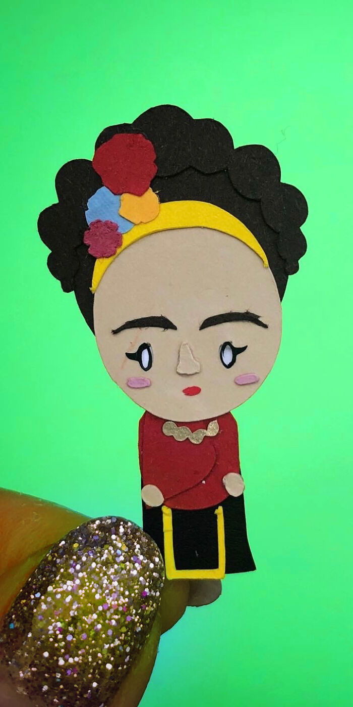 I've Been Making Frida Kahlo Out Of Paper Since 2015, And Here Is My Artistic Progression
