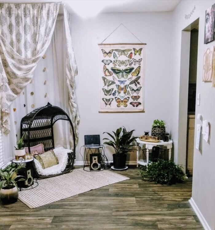 Live Alone So Instead Of A Dining Room, Here Is My Meditation Corner