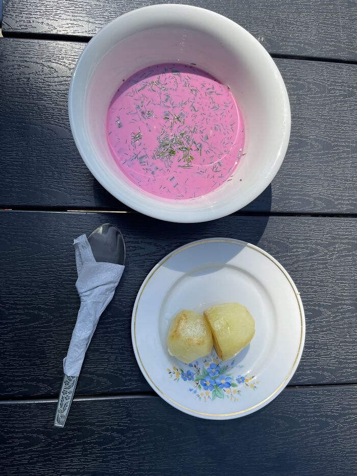 Lithuania: Šaltibarščiai Or Pink Soup