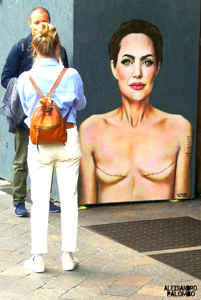 Milan Removed The Famous Mural With Angelina Jolie With Mastectomy Scars Painted By Alexsandro Polombo Milan Removed The Famous Mural With Angelina Jolie With Mastectomy Scars Painted By Alexsandro Polombo