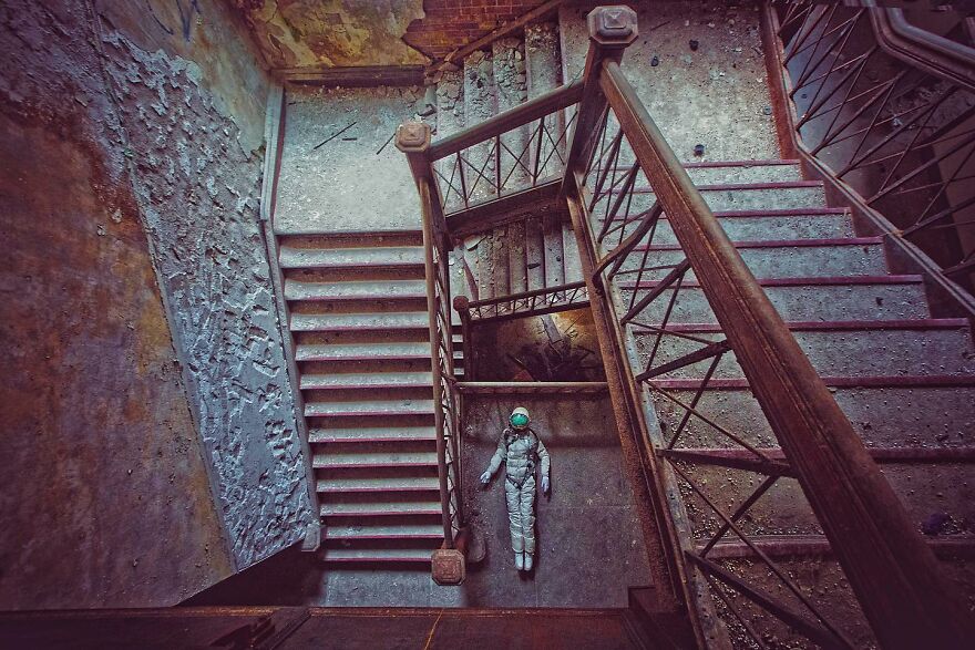 Photographer Uses Astronauts To Weave Fantastical Visual Stories