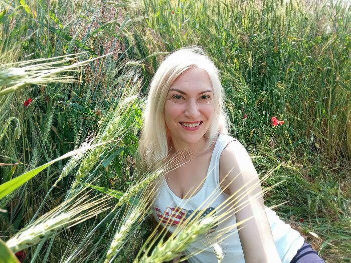 We Painted Poppies In The Field (25 Pics) We Painted Poppies In The Field (25 Pics)