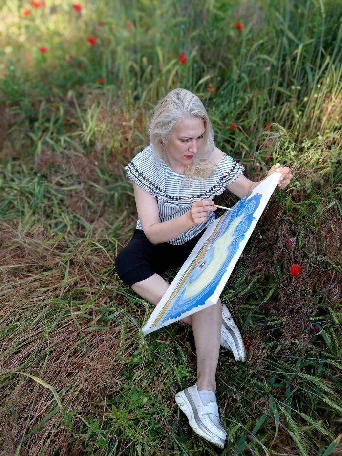 We Painted Poppies In The Field (25 Pics) We Painted Poppies In The Field (25 Pics)