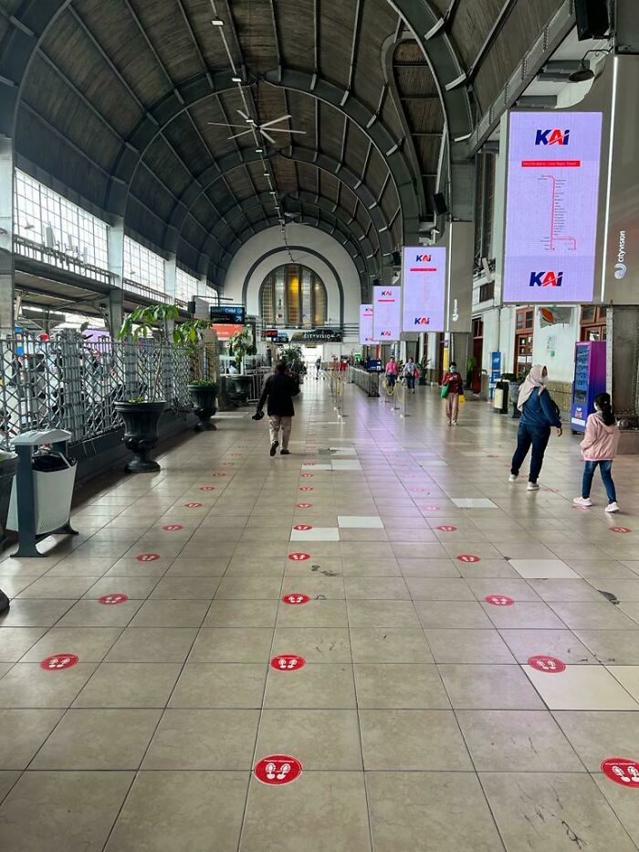 I Love The Ambience Of A Train Station