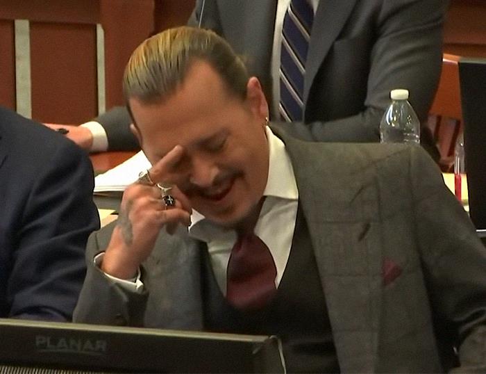 Amber Heard Pays Out $1M Settlement, Johnny Depp Decides To Donate The Whole Sum To Charity Amber Heard Pays Out $1M Settlement, Johnny Depp Decides To Donate The Whole Sum To Charity