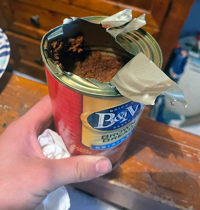 La forma en que mi hermana abrió esta lata
