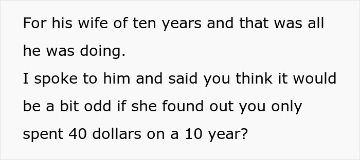 Man Helps A Random Customer Who Happens To Be “The Least Romantic Man On The Planet” Pleasantly Surprise His Wife With A Thoughtful Gift Man Helps A Random Customer Who Happens To Be “The Least Romantic Man On The Planet” Pleasantly Surprise His Wife With A Thoughtful Gift