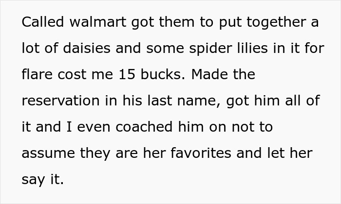 Man Helps A Random Customer Who Happens To Be “The Least Romantic Man On The Planet” Pleasantly Surprise His Wife With A Thoughtful Gift Man Helps A Random Customer Who Happens To Be “The Least Romantic Man On The Planet” Pleasantly Surprise His Wife With A Thoughtful Gift