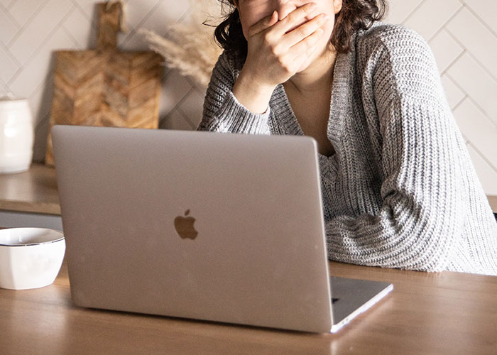 "So Mean And Innocent At The Same Time": People React To Woman's Petty Revenge On Cheating Ex After Finding His New Book Online "So Mean And Innocent At The Same Time": People React To Woman's Petty Revenge On Cheating Ex After Finding His New Book Online