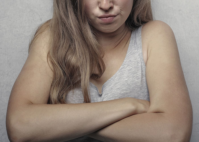 "So Mean And Innocent At The Same Time": People React To Woman's Petty Revenge On Cheating Ex After Finding His New Book Online