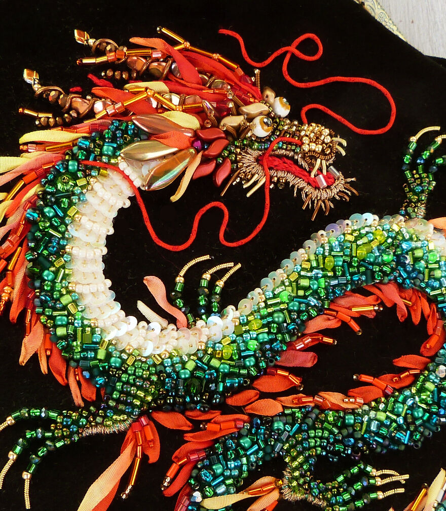 Chinese Dragon Beads Embroidery Bag Detail
