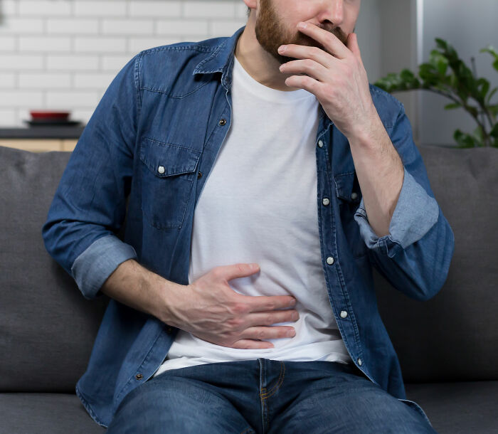 Boss Doesn't Believe Waiter Is Sick, Forces Him To Come To Work And Deeply Regrets It Boss Doesn't Believe Waiter Is Sick, Forces Him To Come To Work And Deeply Regrets It