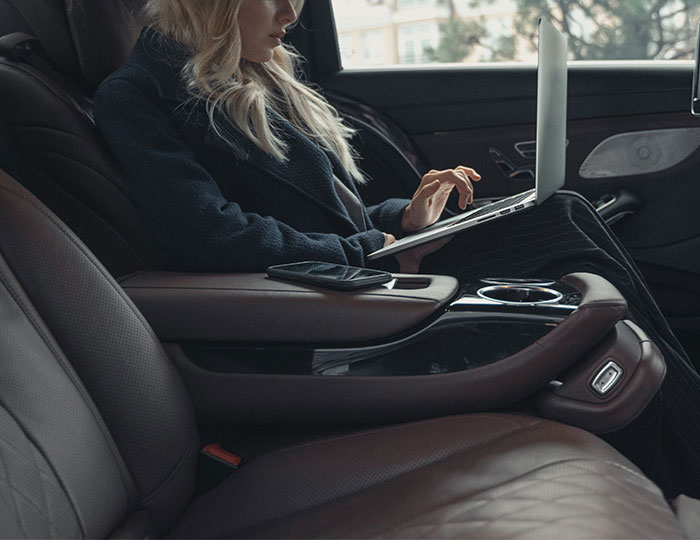Boss Hides A Camera In New Hire’s Office, Doesn’t Realize She Found It On Day 1 After His Oddly Specific Remarks Roused Her Suspicions Boss Hides A Camera In New Hire’s Office, Doesn’t Realize She Found It On Day 1 After His Oddly Specific Remarks Roused Her Suspicions