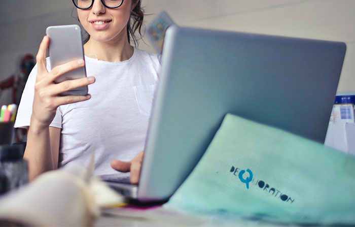 Boss Hides A Camera In New Hire’s Office, Doesn’t Realize She Found It On Day 1 After His Oddly Specific Remarks Roused Her Suspicions Boss Hides A Camera In New Hire’s Office, Doesn’t Realize She Found It On Day 1 After His Oddly Specific Remarks Roused Her Suspicions