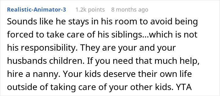 Pregnant Mom Of 5 Threatens To Kick Her Oldest Son Out For Not Helping With The Kids, Another Son Finds Her Post Online And Exposes Her Dirty Laundry