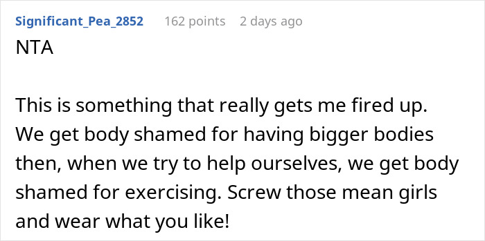 Woman Gets Fat-Shamed At A Gym And Is Ordered To ‘Put On A Shirt’ By Entitled Girl Saying That Her Outfit Is ‘Unsanitary’ Woman Gets Fat-Shamed At A Gym And Is Ordered To ‘Put On A Shirt’ By Entitled Girl Saying That Her Outfit Is ‘Unsanitary’